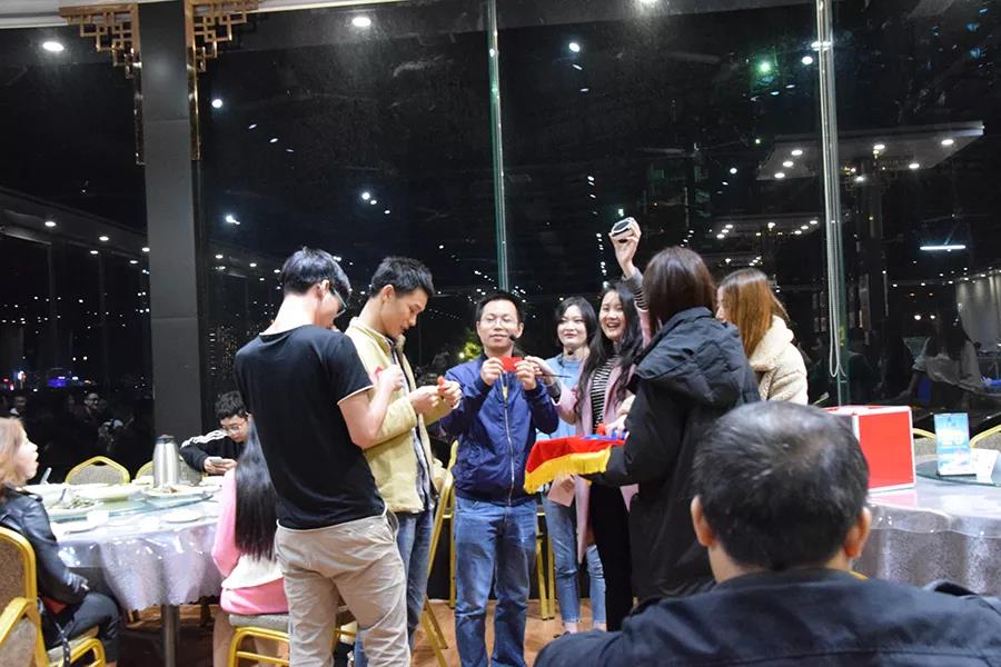 云里物里2019年年会盛典圆满结束！