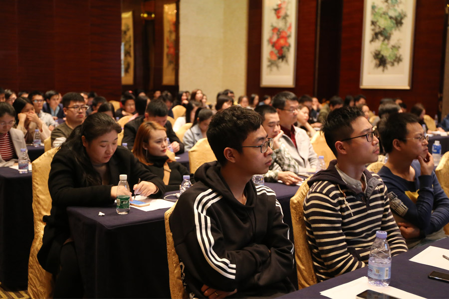 云里物里2019年年会盛典圆满结束！
