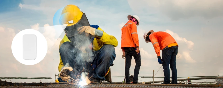 建筑施工现场人员流动性强、作业区域分散、安全风险点多