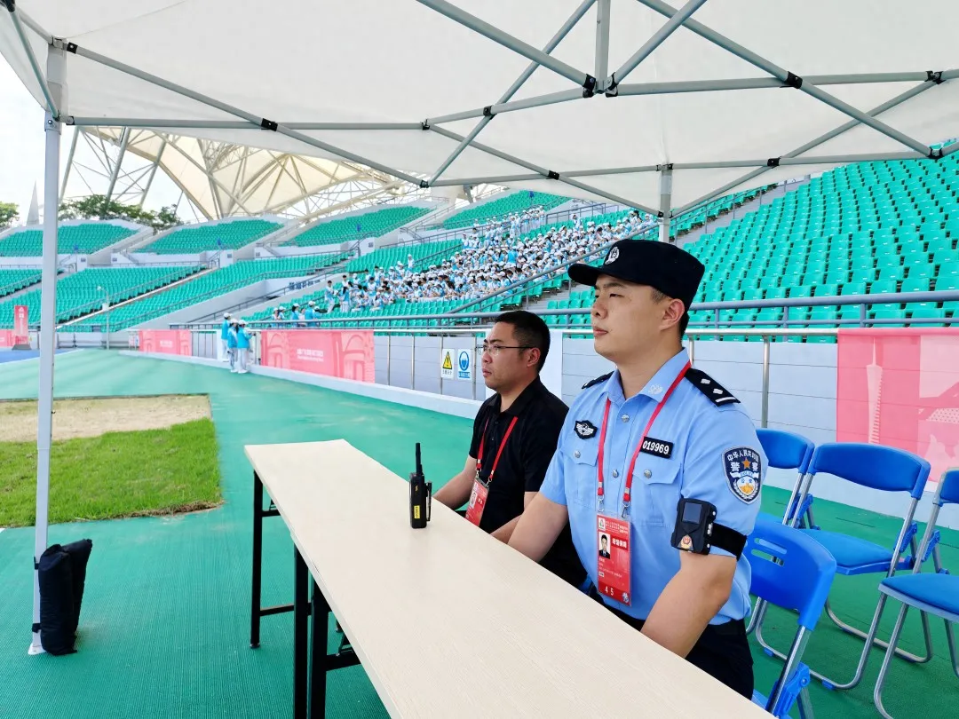 北斗执法通智能肩灯